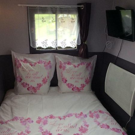Les Roulottes Des Songes De L'Authie Bed and Breakfast Boufflers Eksteriør billede